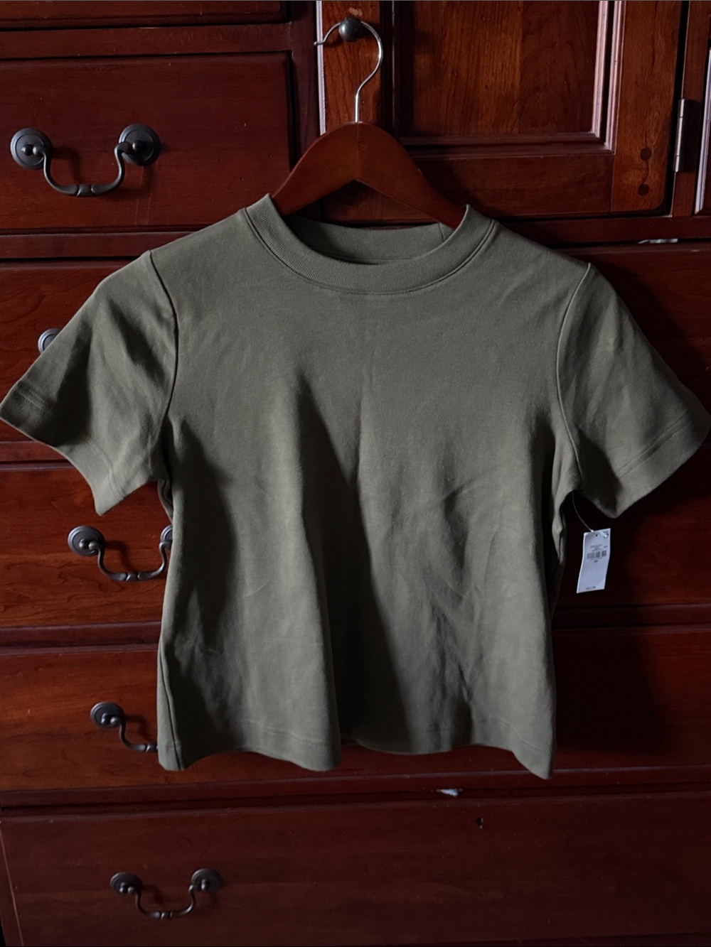 Old Navy Classic Crew Neck Women's Top in Olive Green. Size XS.